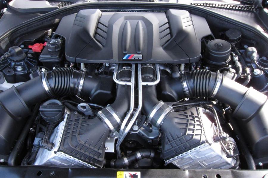  BMW M5 2012 года  (фото 11 из 319)